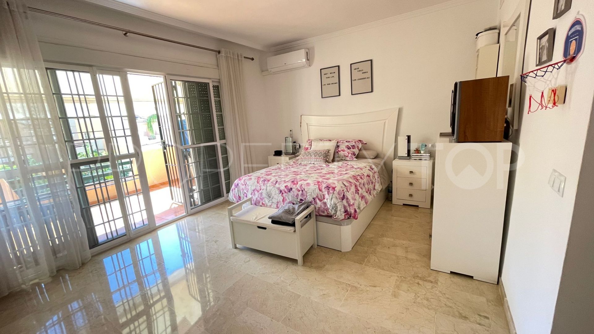 For sale Marbella Golden Mile 2 bedrooms town house