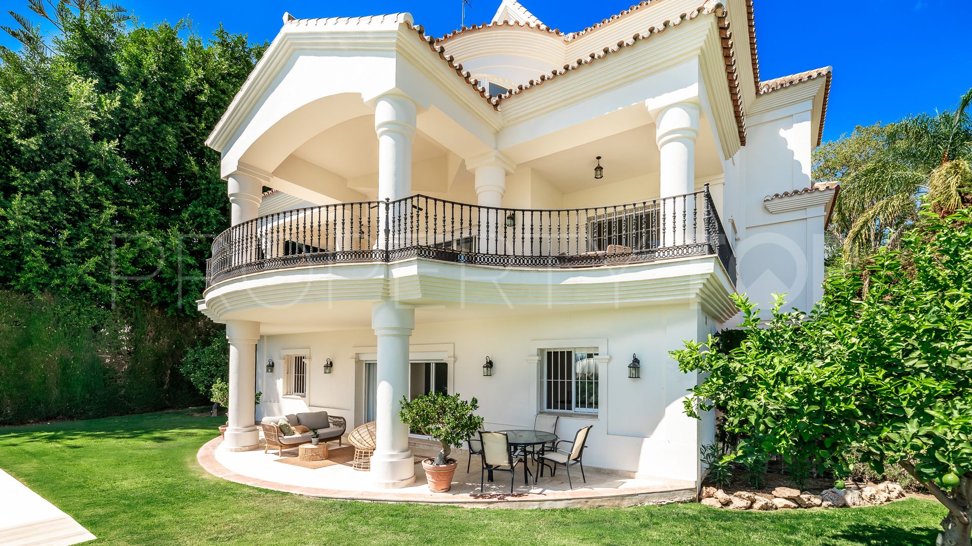 Los Naranjos Golf, villa en venta