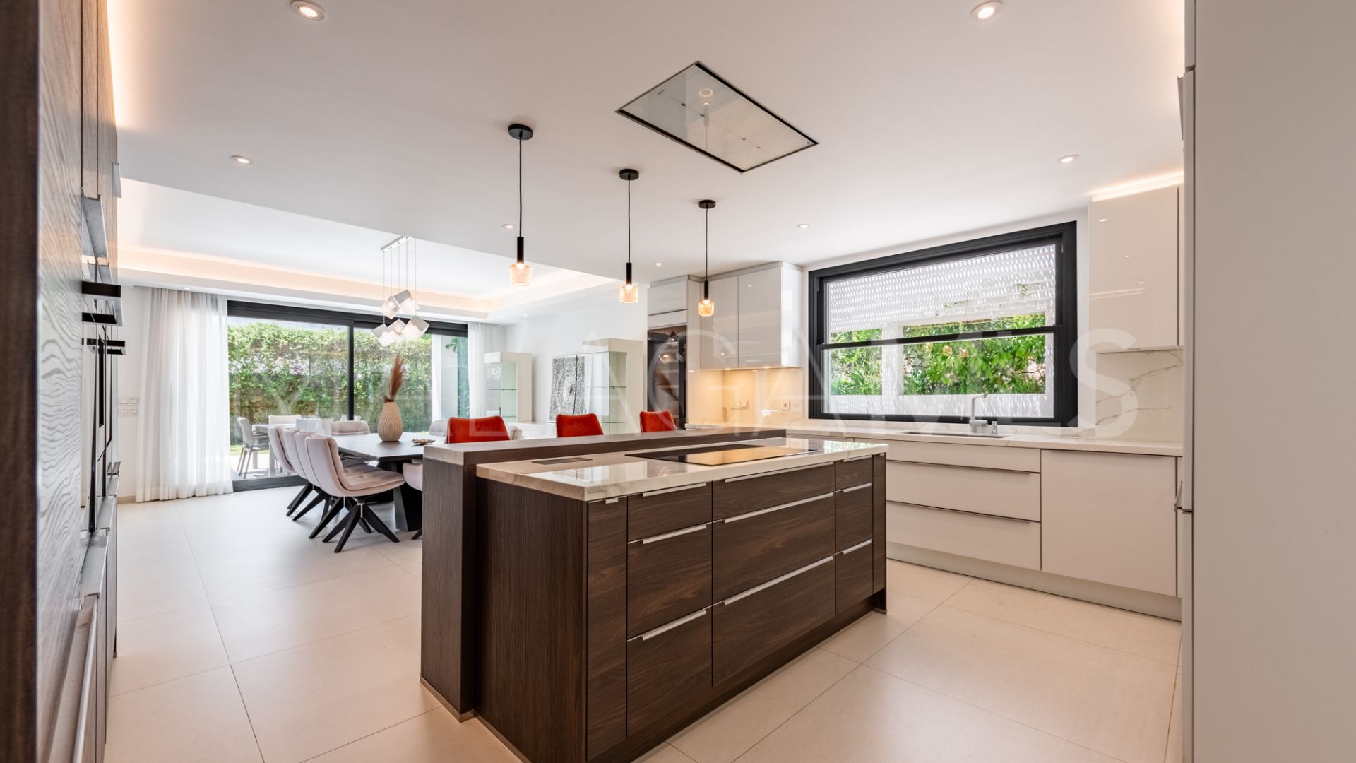 Villa for sale in Monte Biarritz de 6 bedrooms