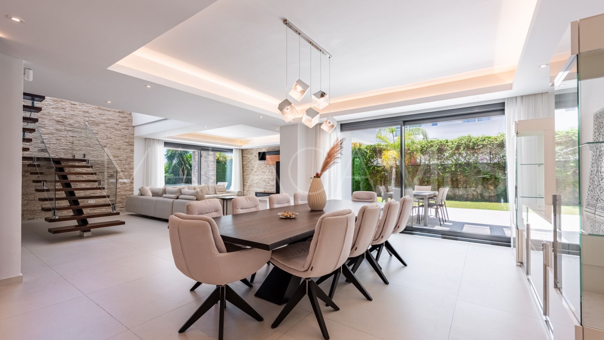 Villa for sale in Monte Biarritz de 6 bedrooms