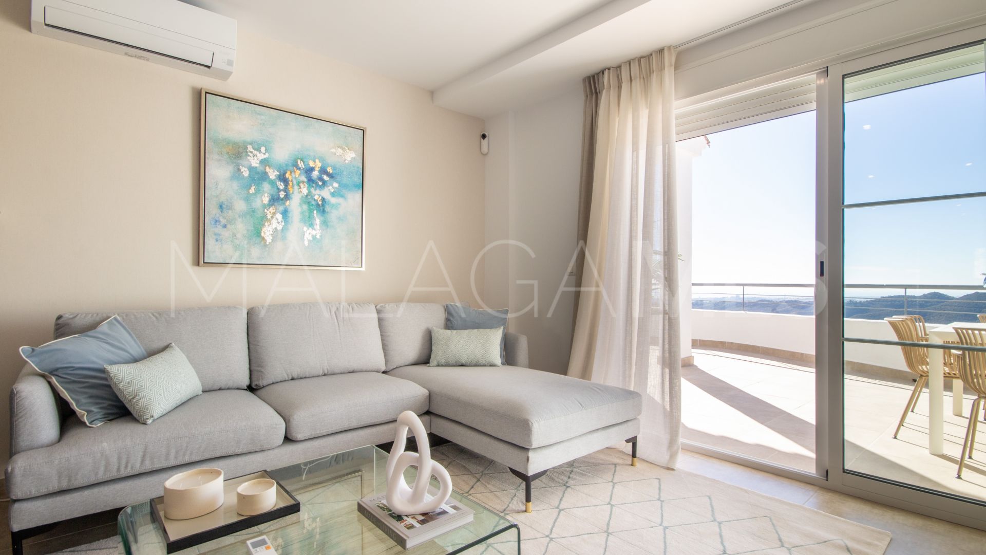 Cerros del Lago apartment for sale