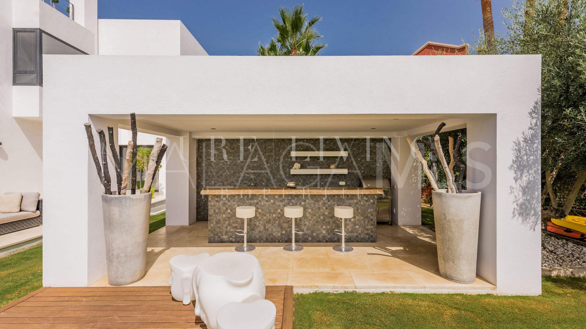 Altos de Puente Romano, villa a la venta with 5 bedrooms