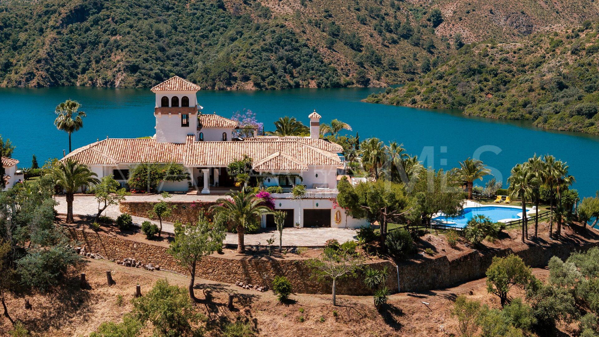 For sale Istan 6 bedrooms finca