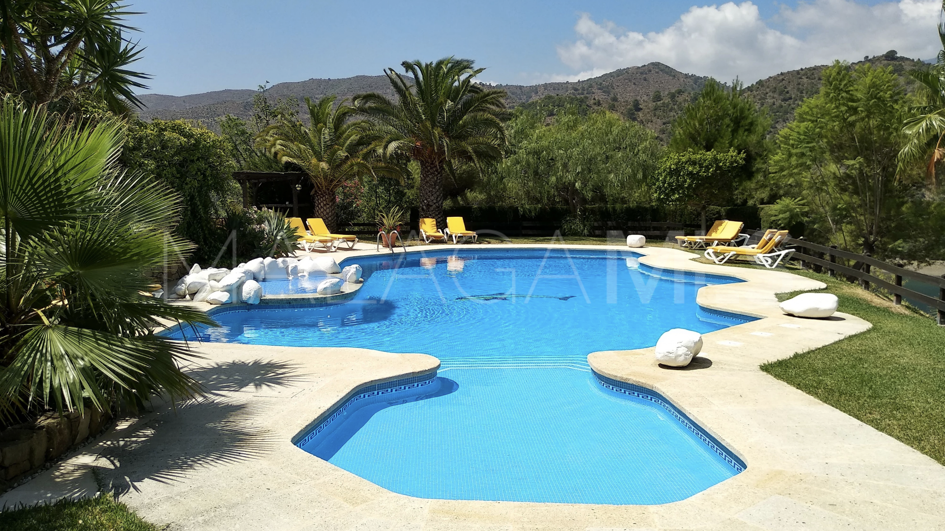 For sale Istan 6 bedrooms finca