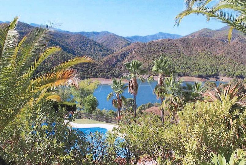 For sale Istan 6 bedrooms finca