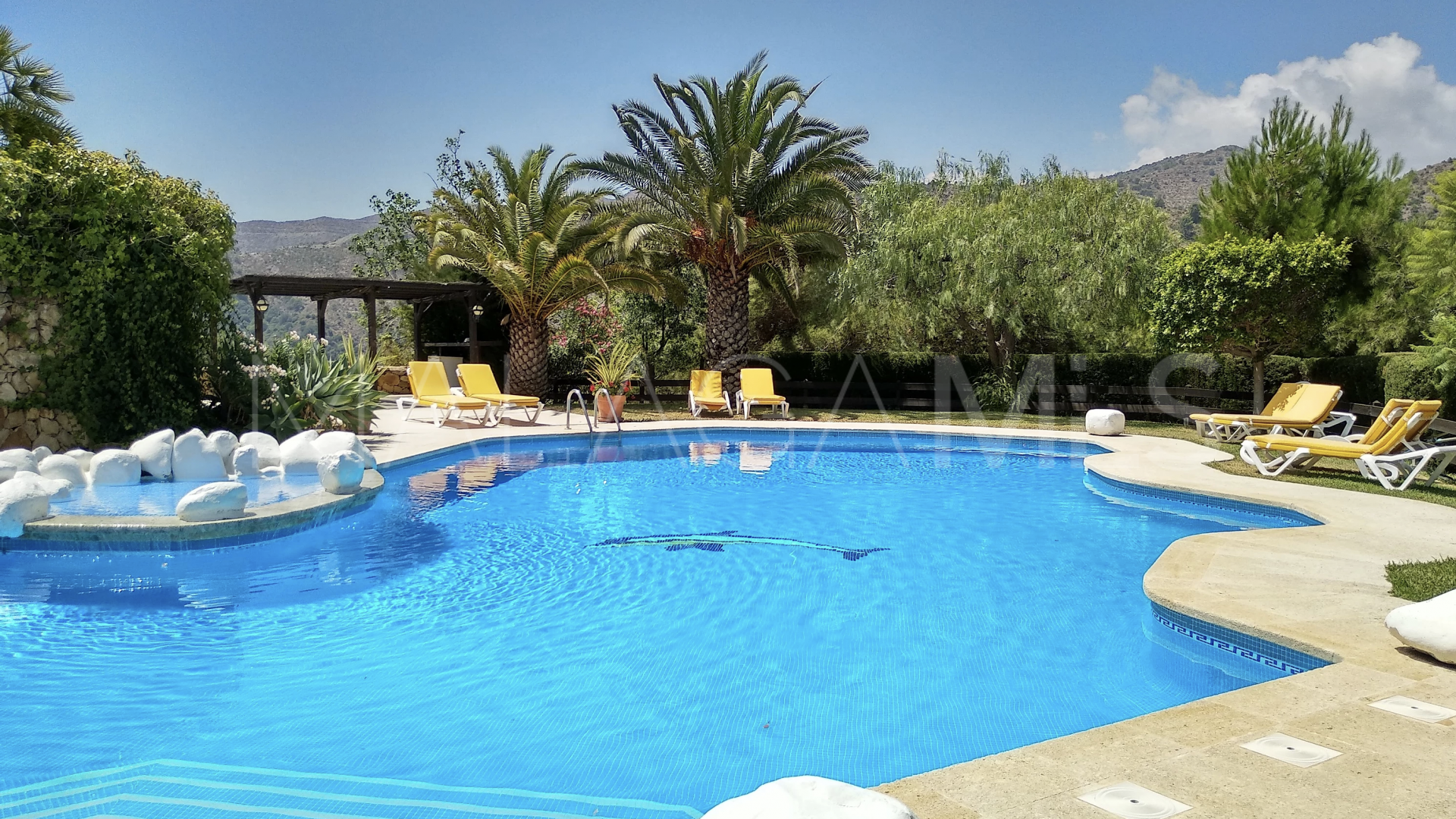 For sale Istan 6 bedrooms finca