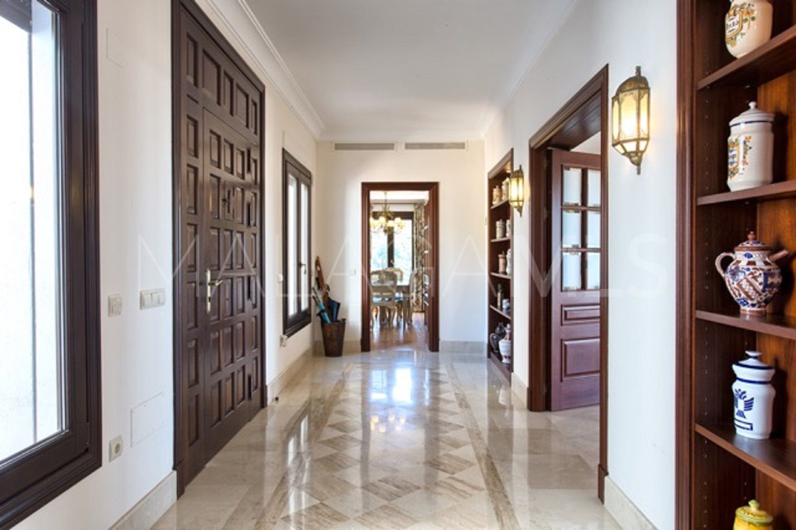 Villa with 5 bedrooms for sale in Marbella Club Golf Resort