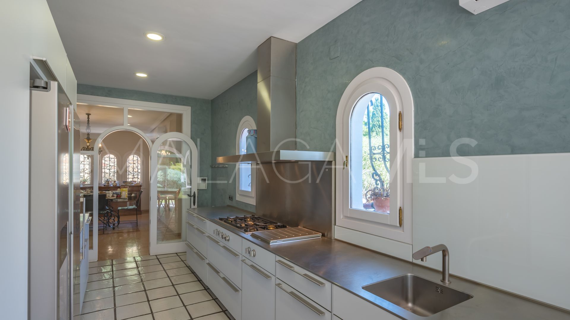 Villa for sale in Rocio de Nagüeles