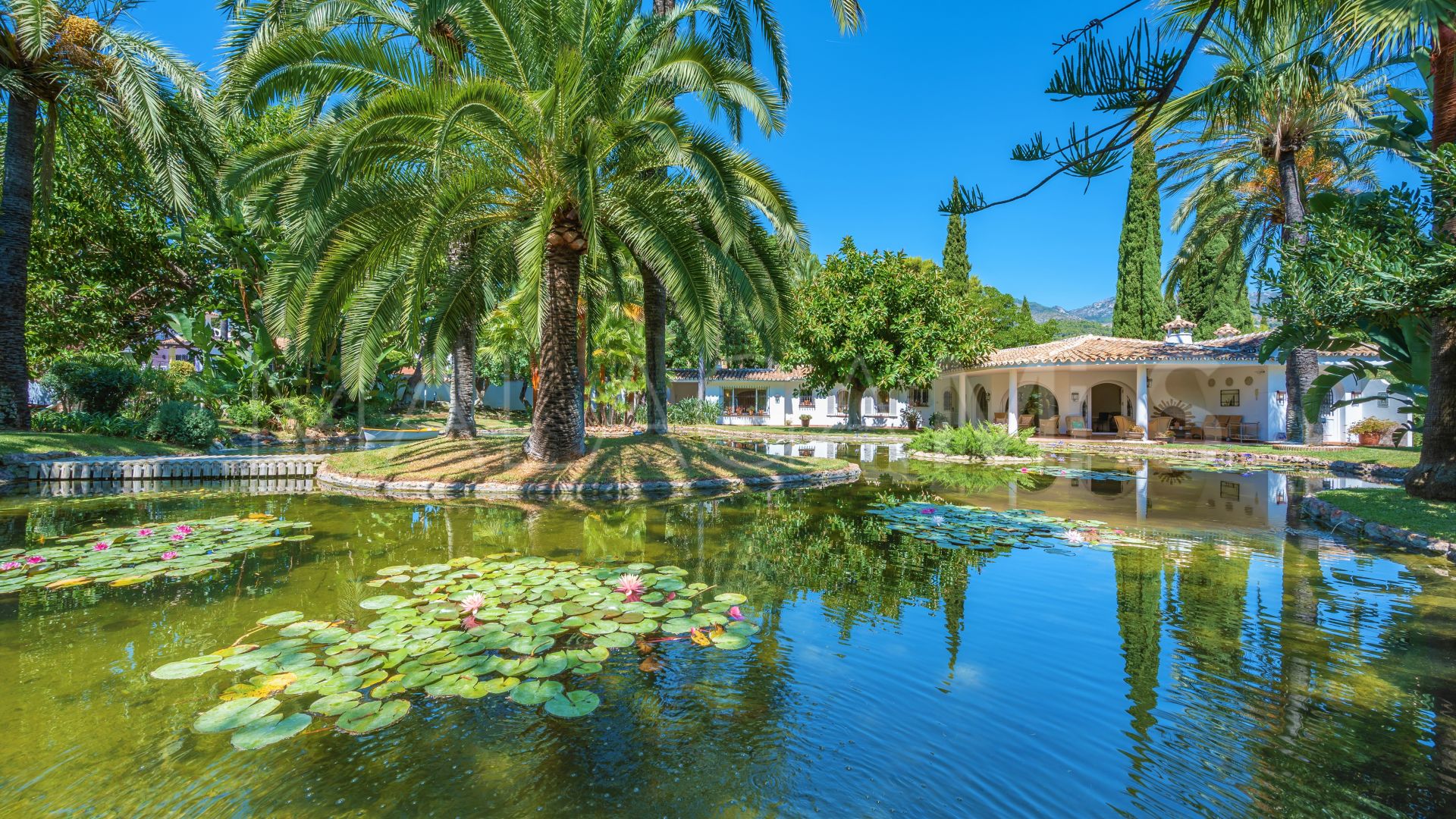 Villa for sale in Rocio de Nagüeles