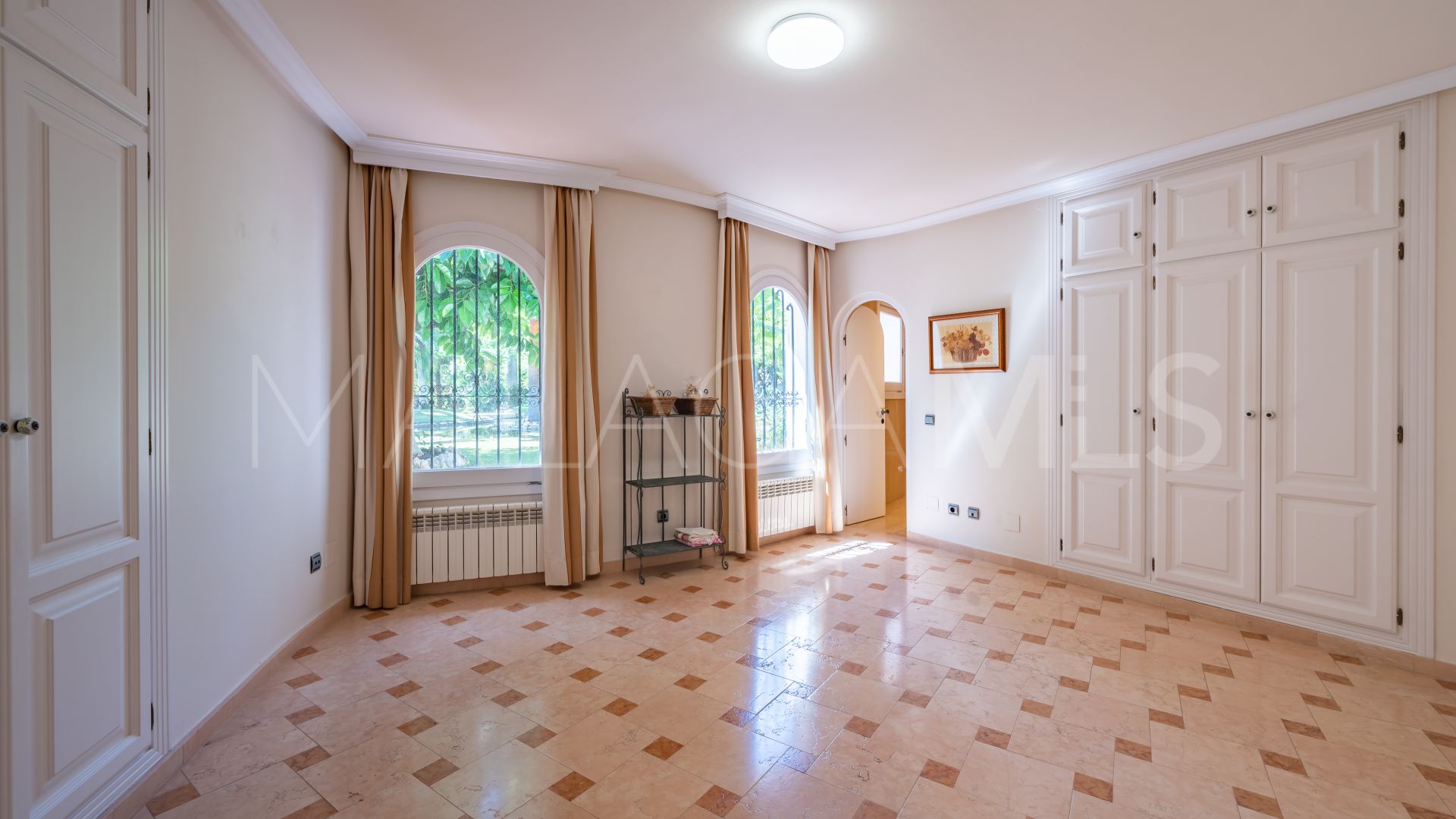 Villa for sale in Rocio de Nagüeles