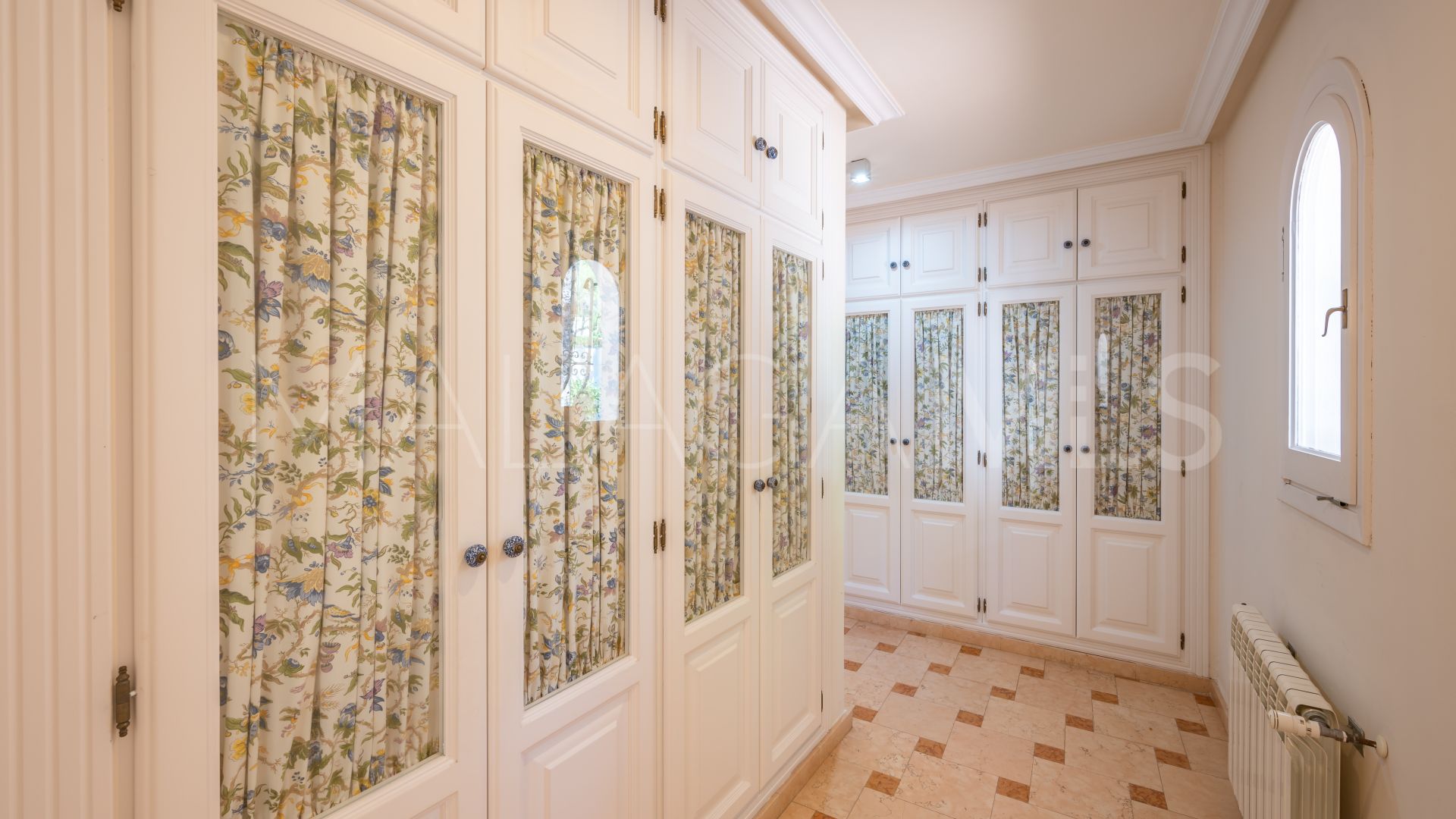Villa for sale in Rocio de Nagüeles