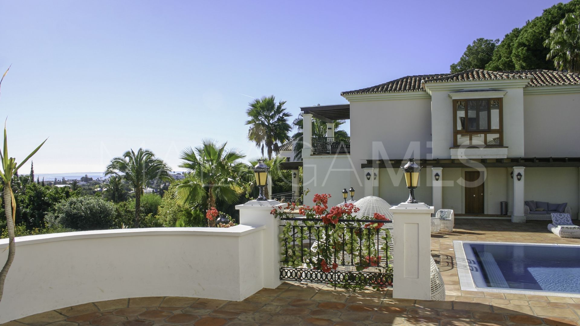 Villa for sale in Paraiso Alto