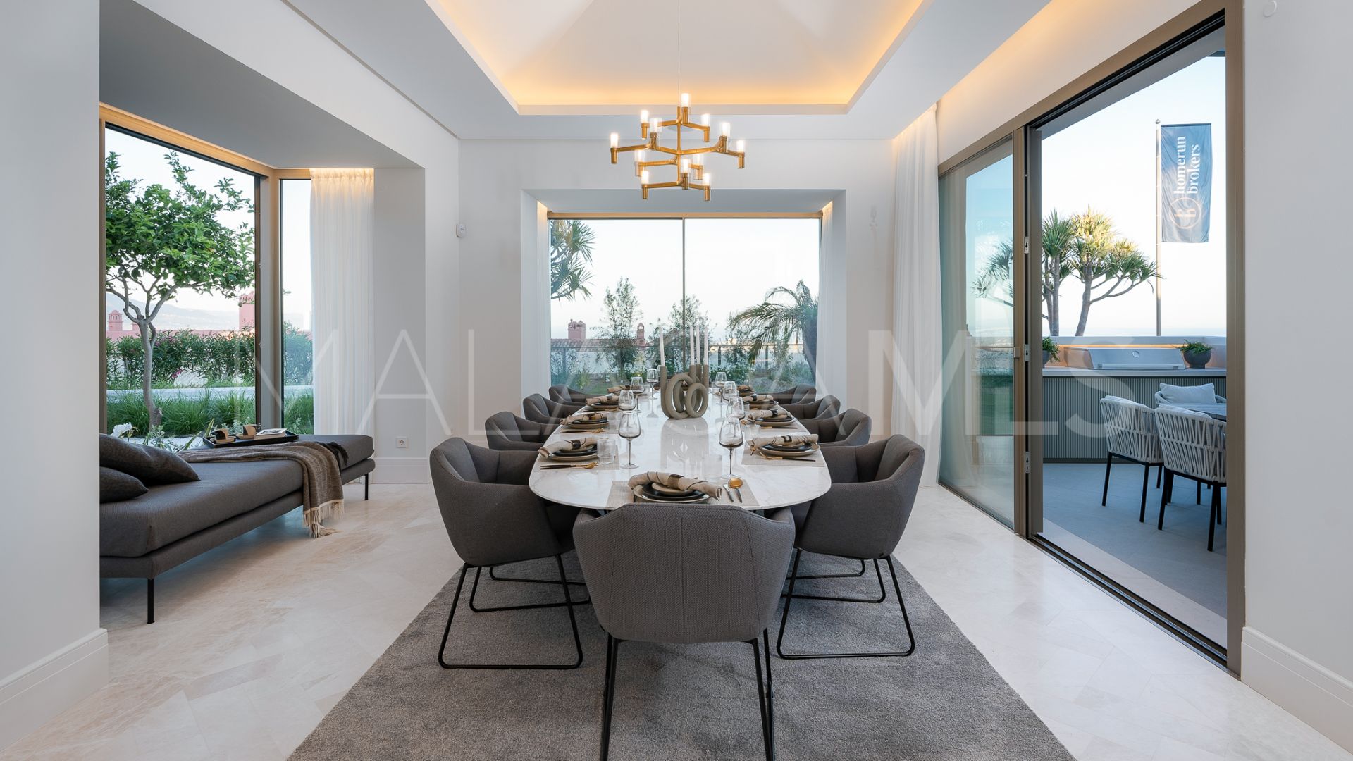 Villa for sale in Monte Halcones