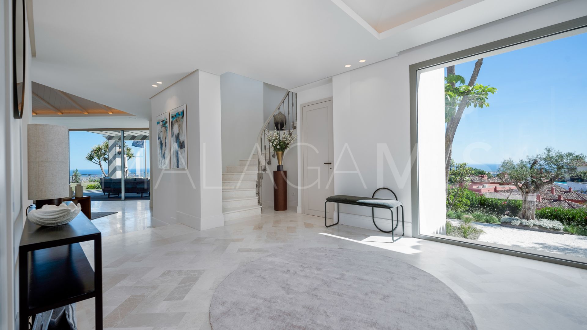 Villa for sale in Monte Halcones