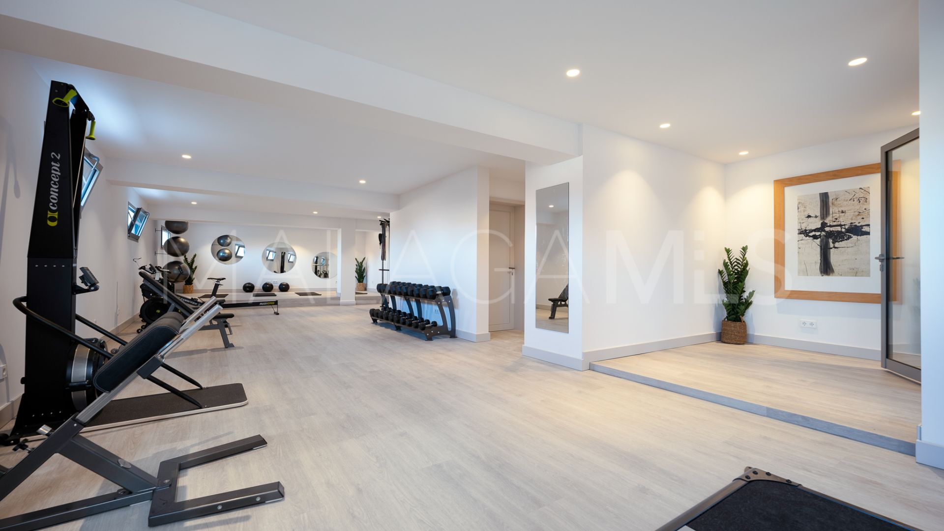 Villa for sale in Monte Halcones