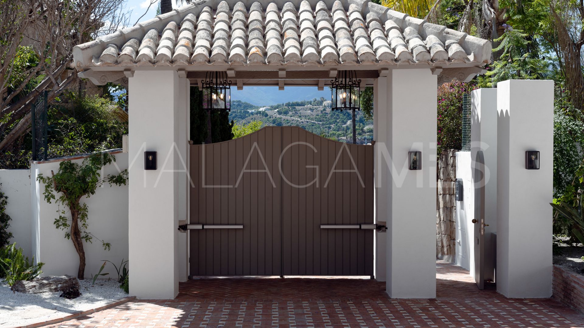 Villa for sale in Monte Halcones