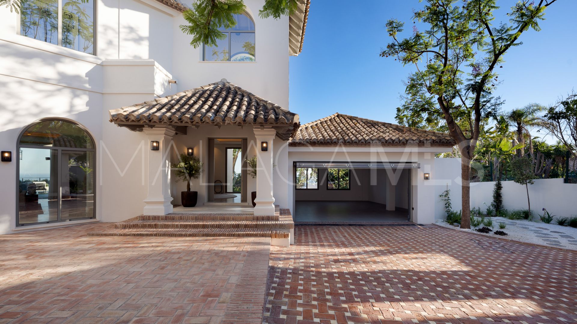 Villa for sale in Monte Halcones