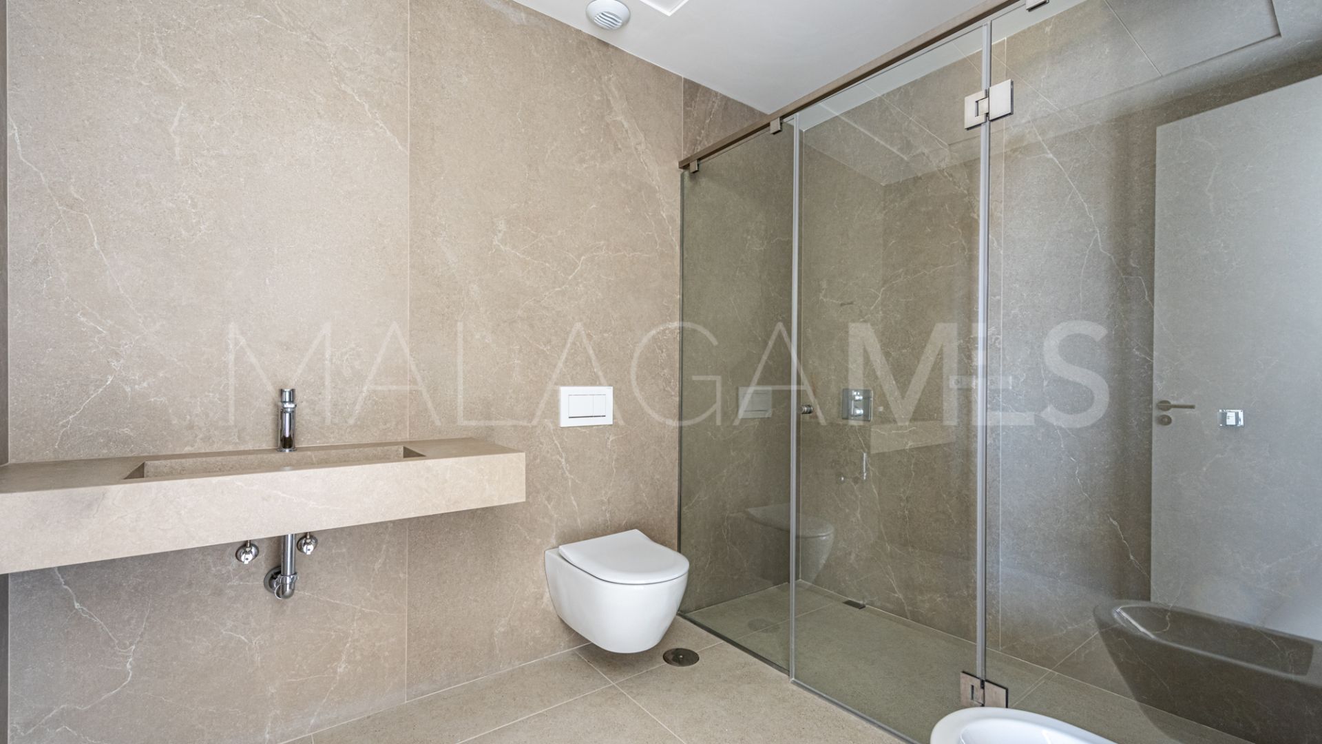 Villa for sale in La Finca de Jasmine
