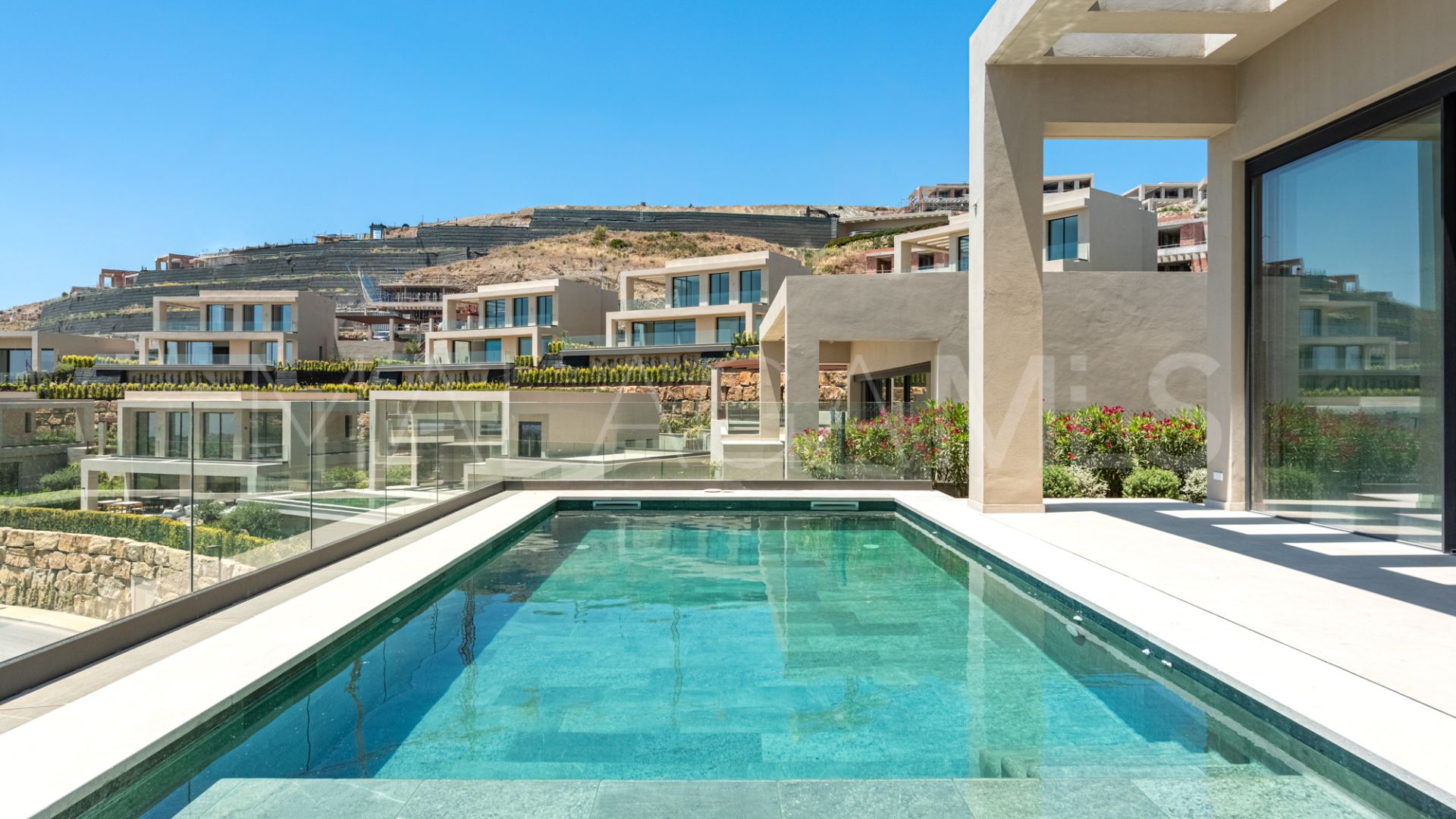 Villa for sale in La Finca de Jasmine