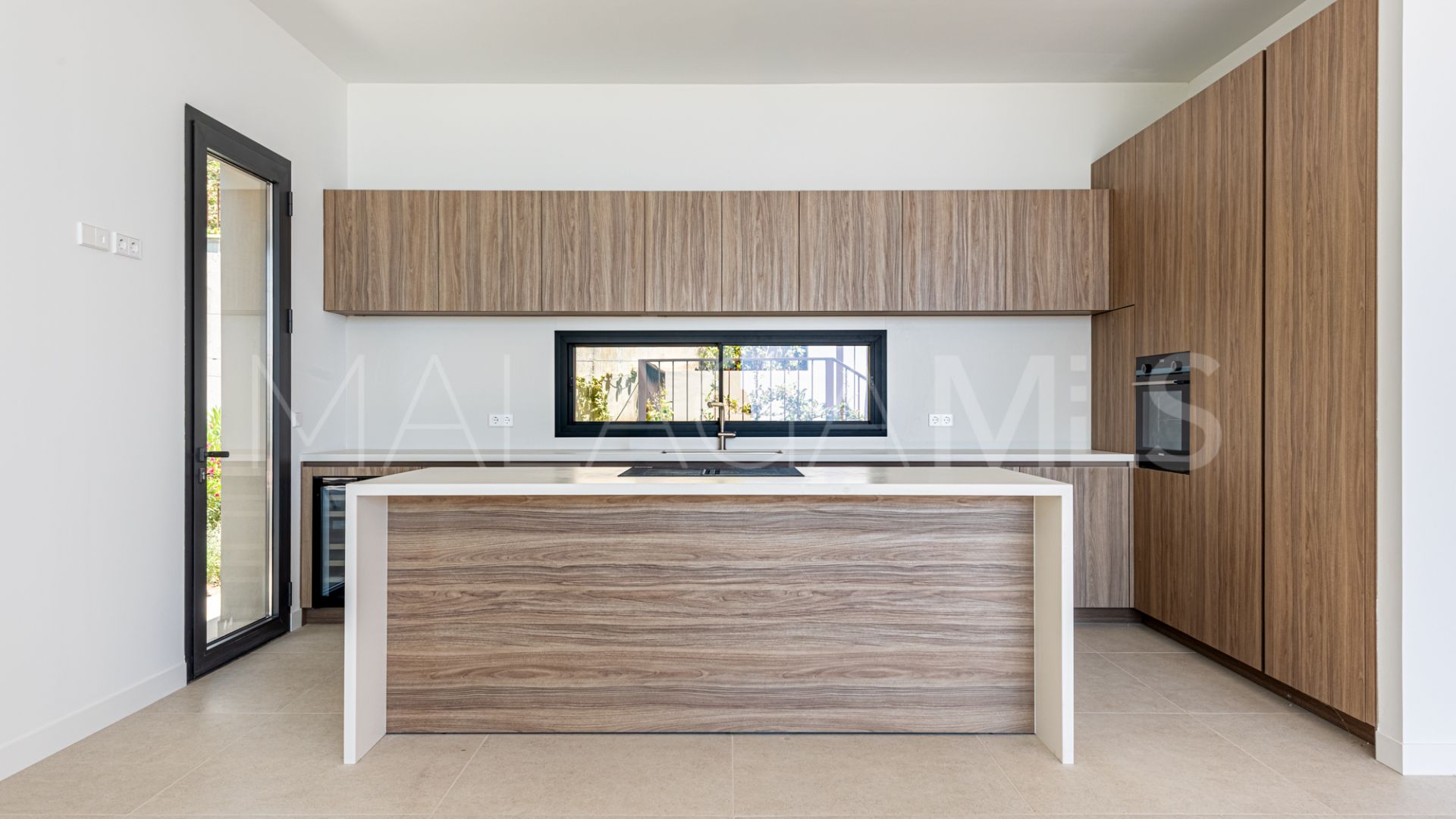 Villa for sale in La Finca de Jasmine