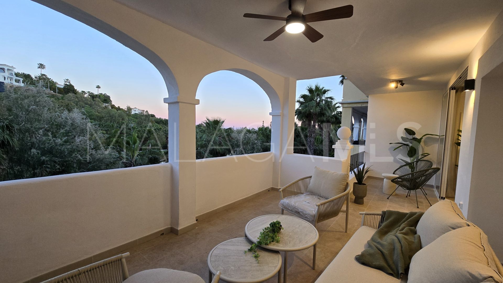Buy apartment with 3 bedrooms in La Quinta