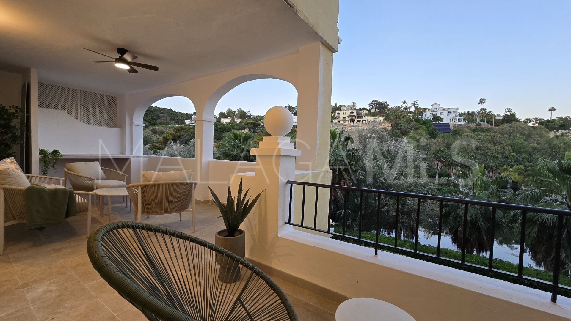 Buy apartment with 3 bedrooms in La Quinta