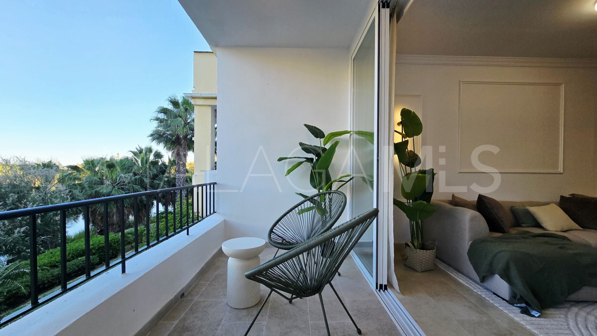Buy apartment with 3 bedrooms in La Quinta