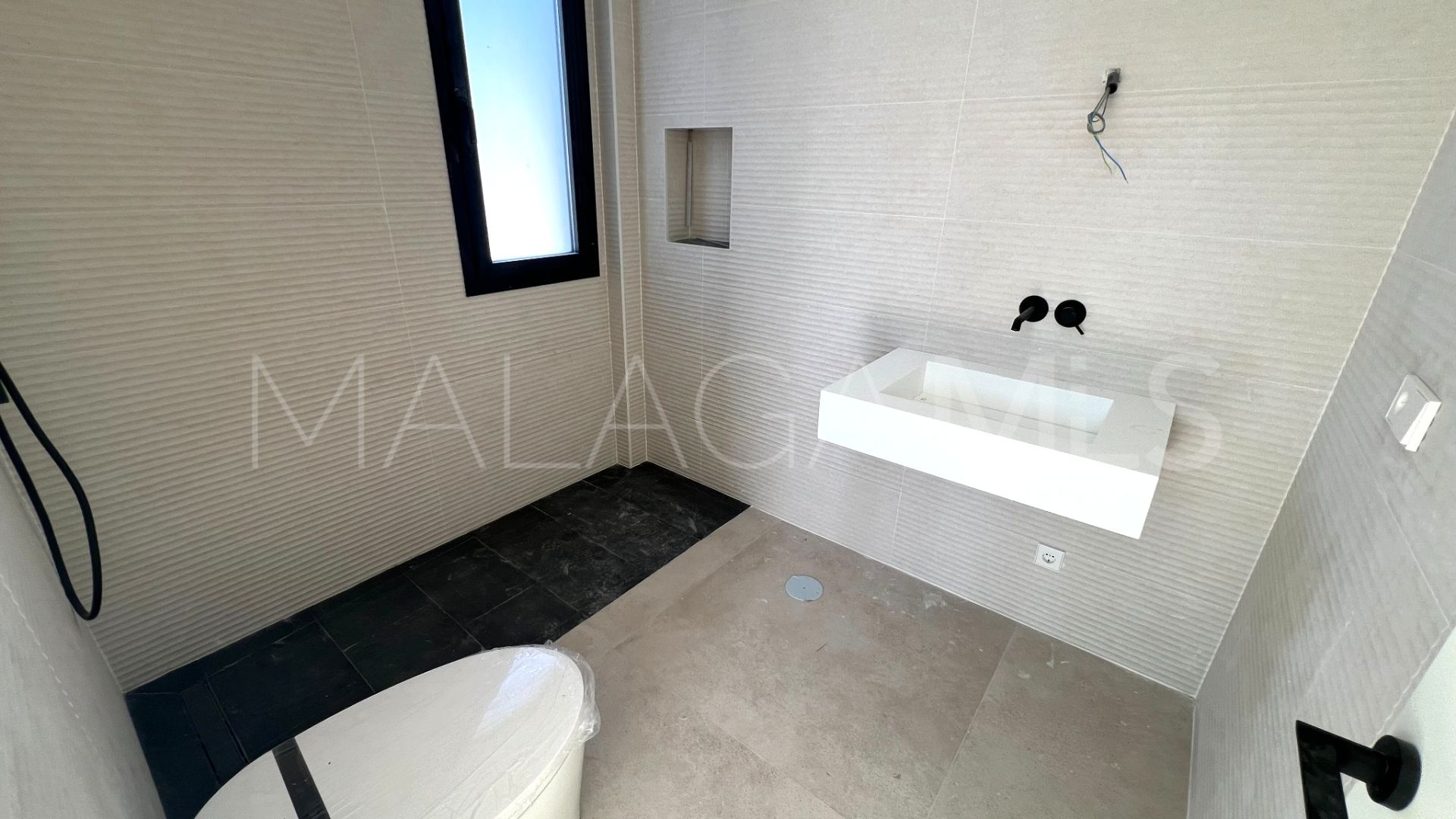 Villa with 5 bedrooms a la venta in El Chaparral
