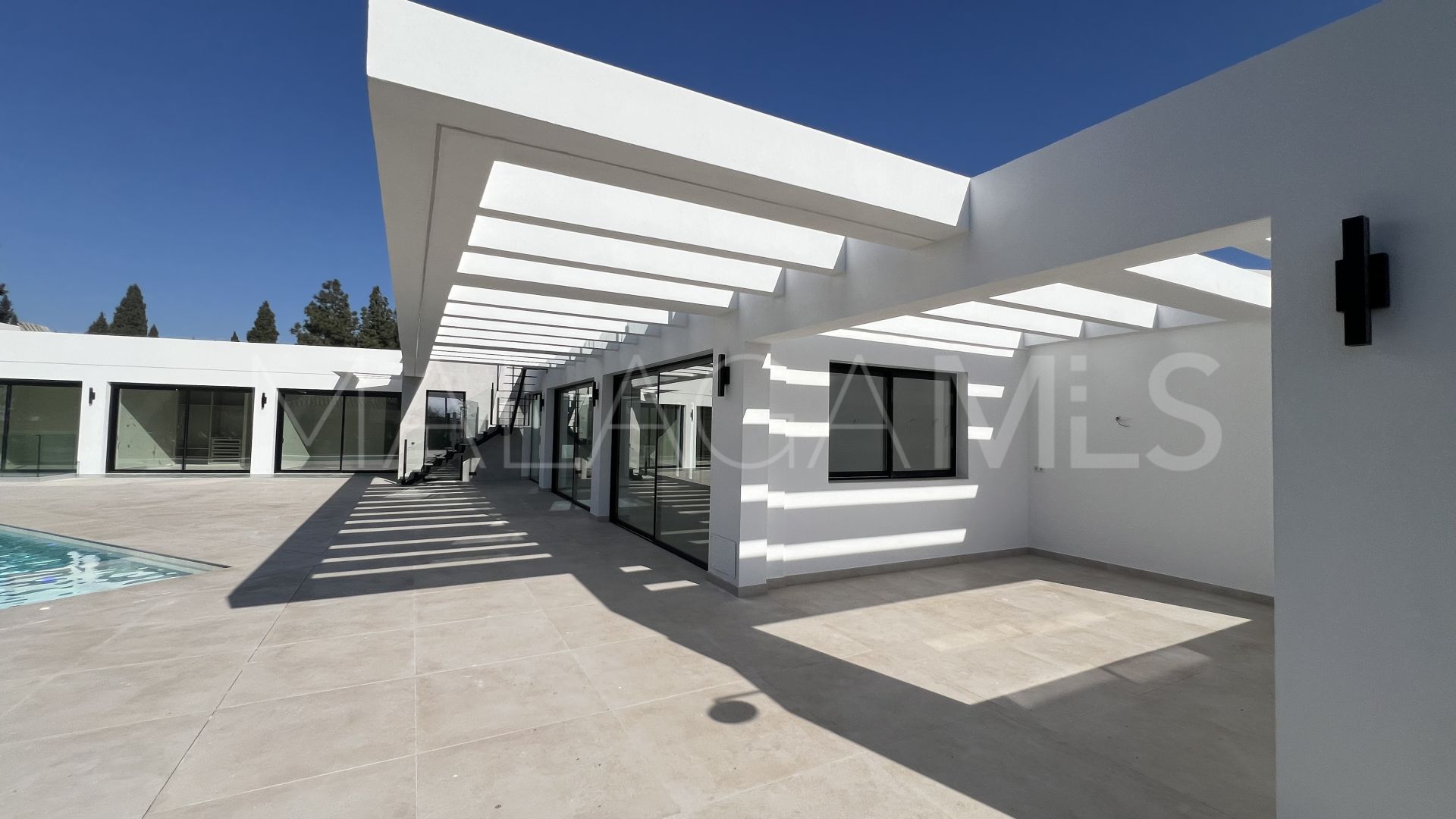 Villa with 5 bedrooms a la venta in El Chaparral