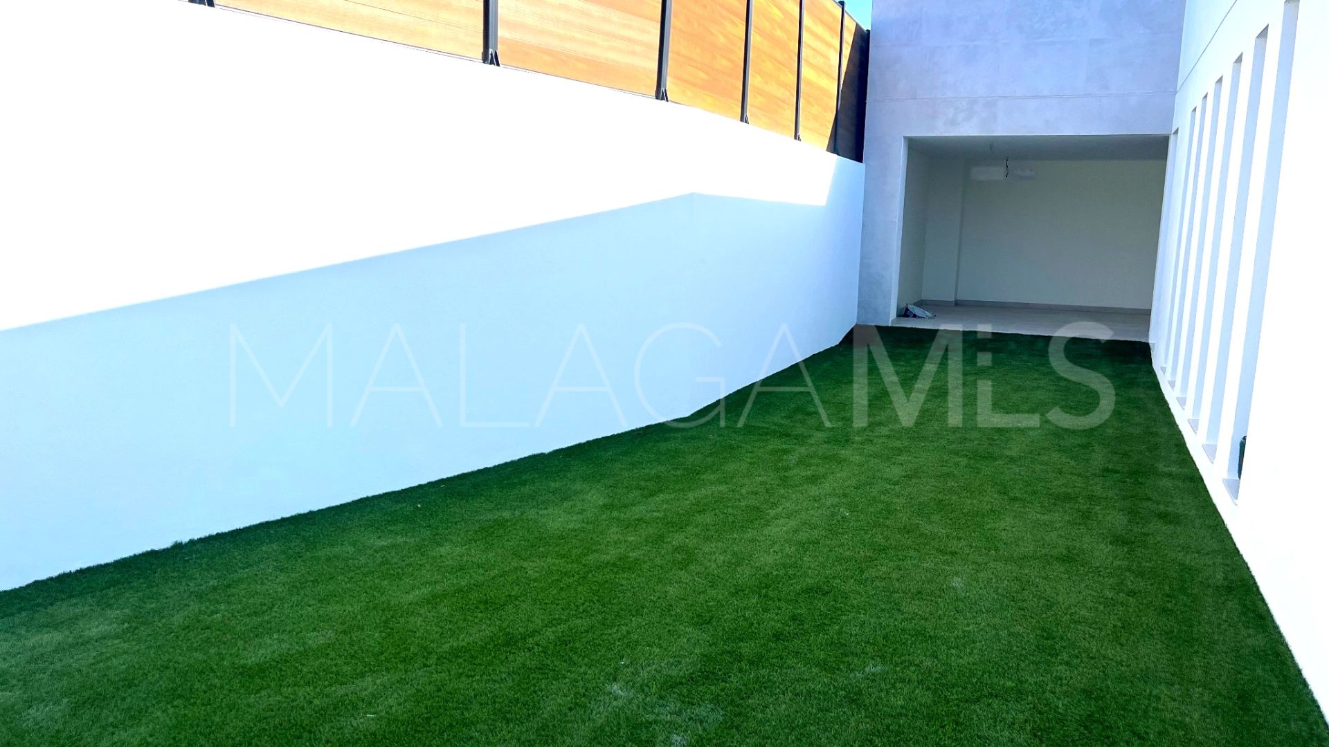 Villa with 5 bedrooms a la venta in El Chaparral