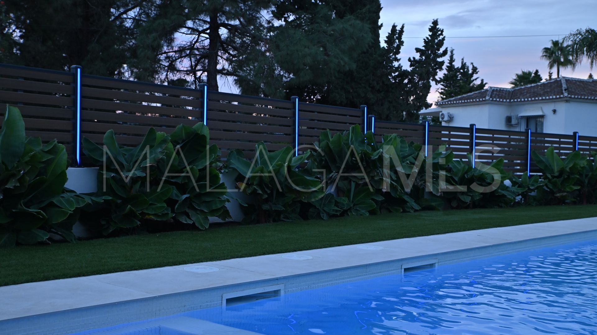 Villa with 5 bedrooms a la venta in El Chaparral