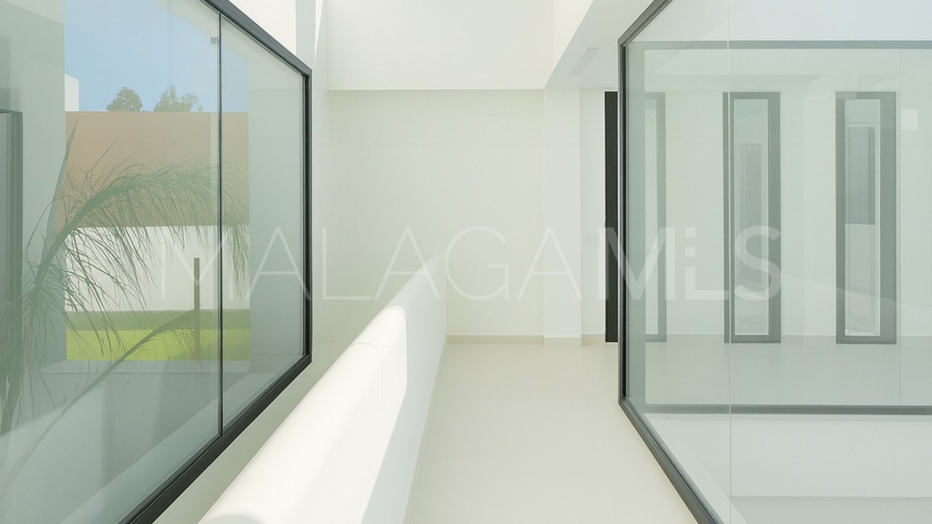 Villa with 5 bedrooms a la venta in El Chaparral