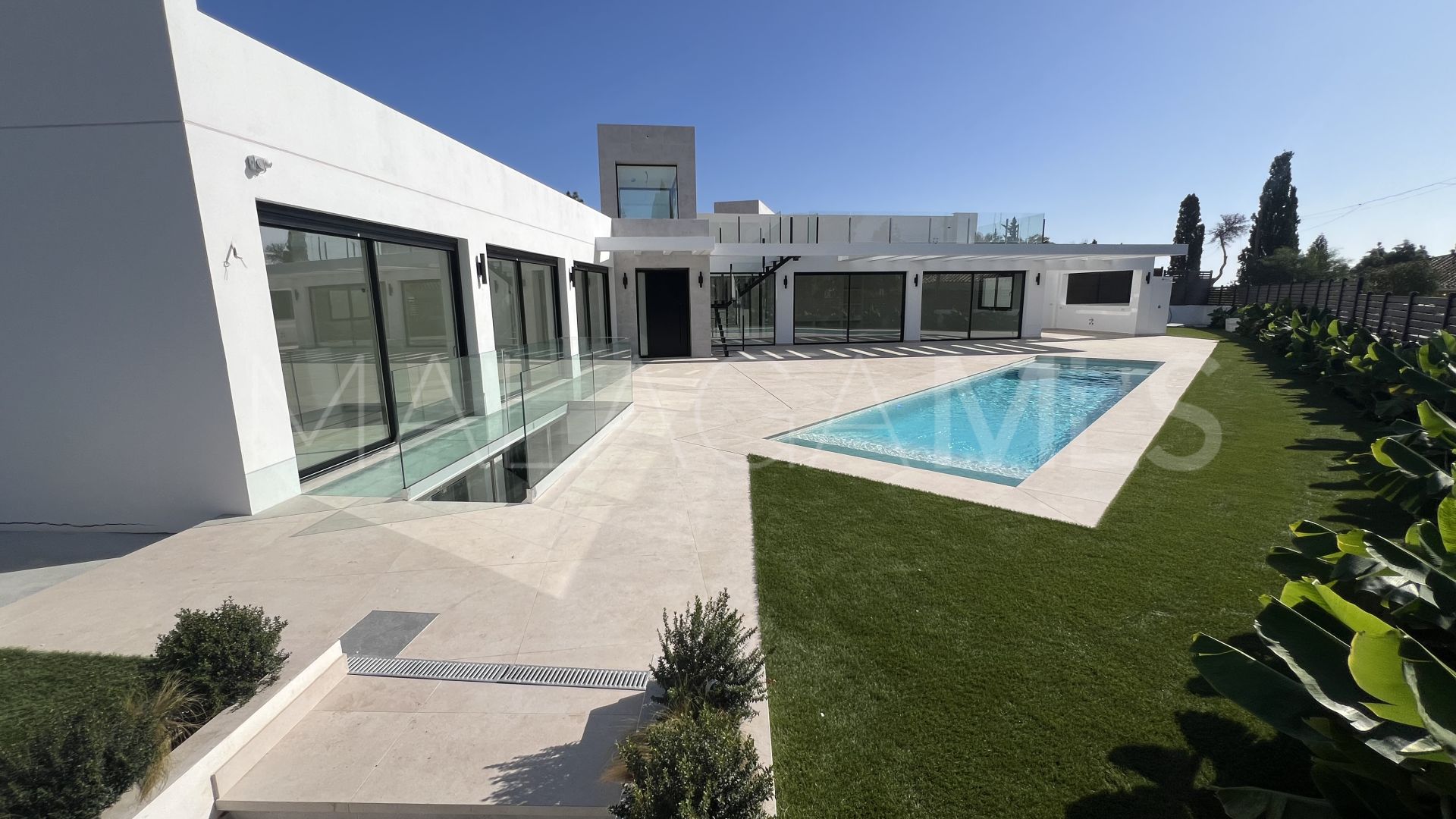 Villa with 5 bedrooms a la venta in El Chaparral