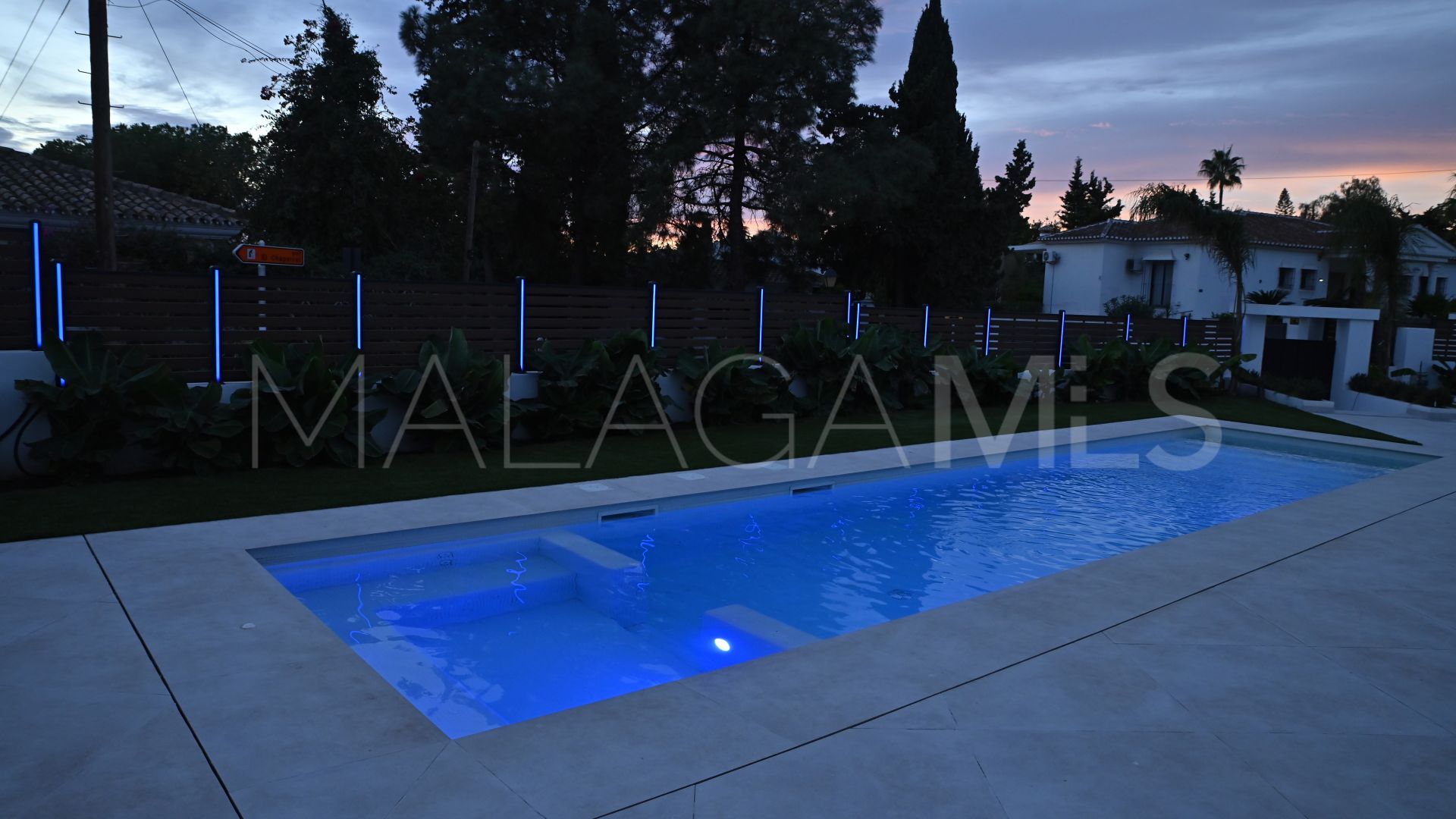 Villa with 5 bedrooms a la venta in El Chaparral