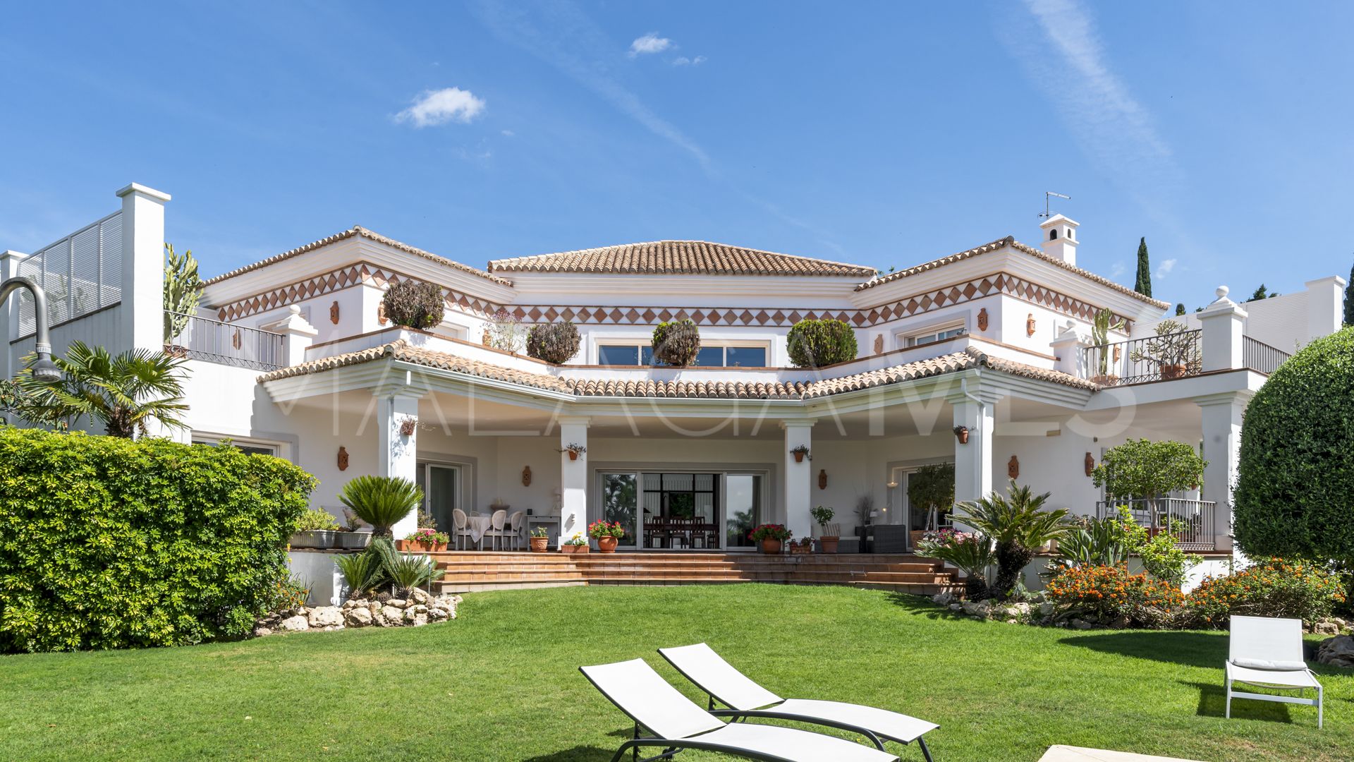 Villa for sale in Paraiso Alto