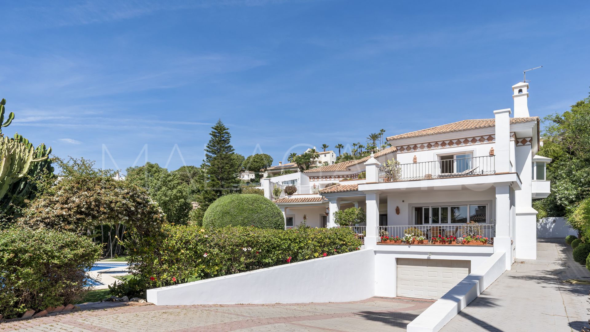 Villa for sale in Paraiso Alto