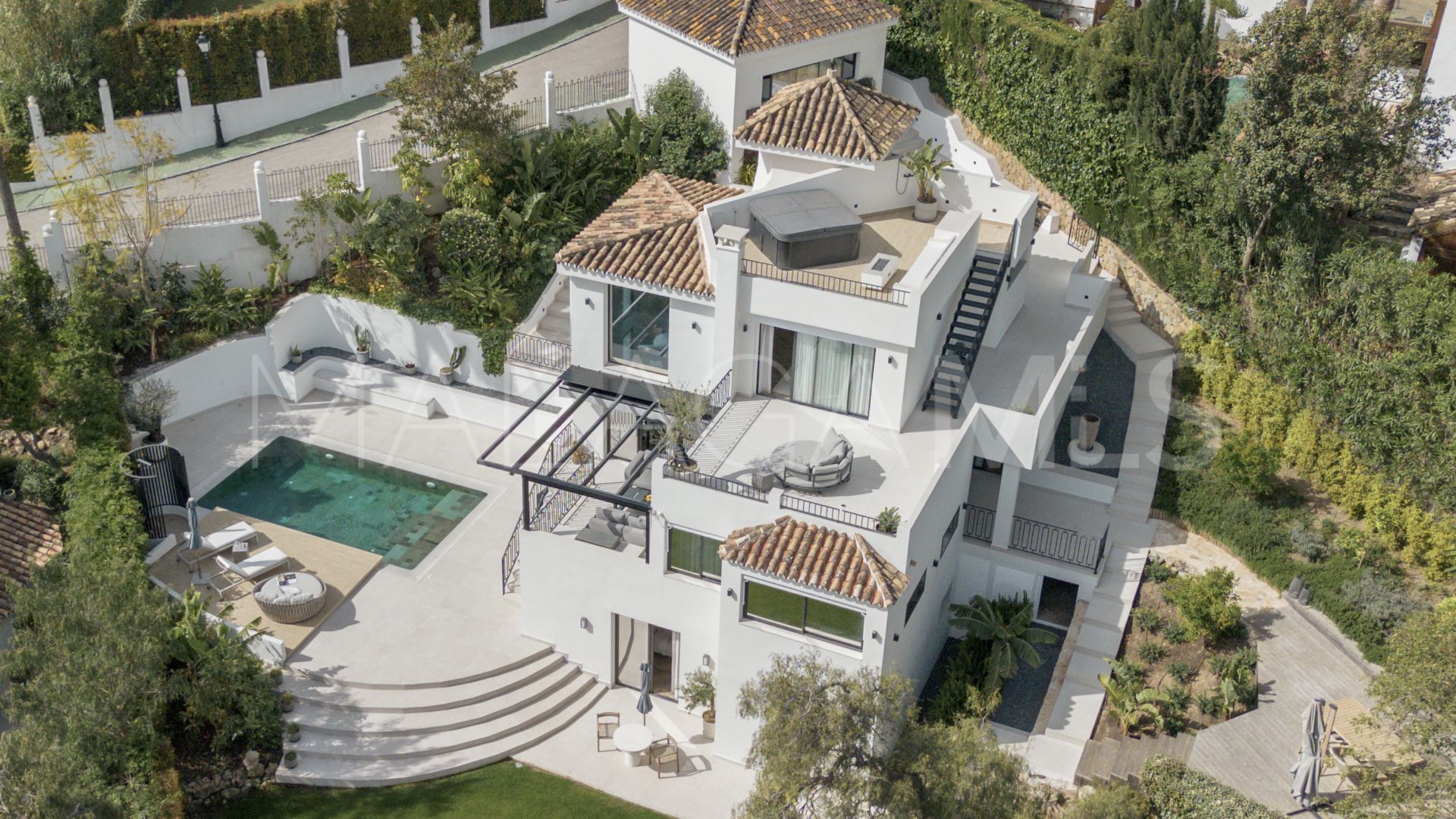 Villa for sale in Los Naranjos Hill Club