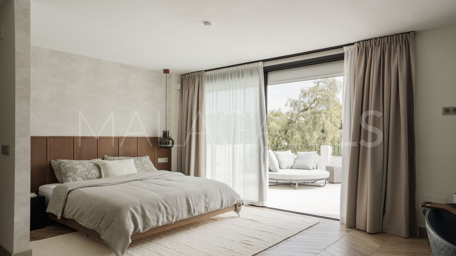 Villa for sale in Los Naranjos Hill Club