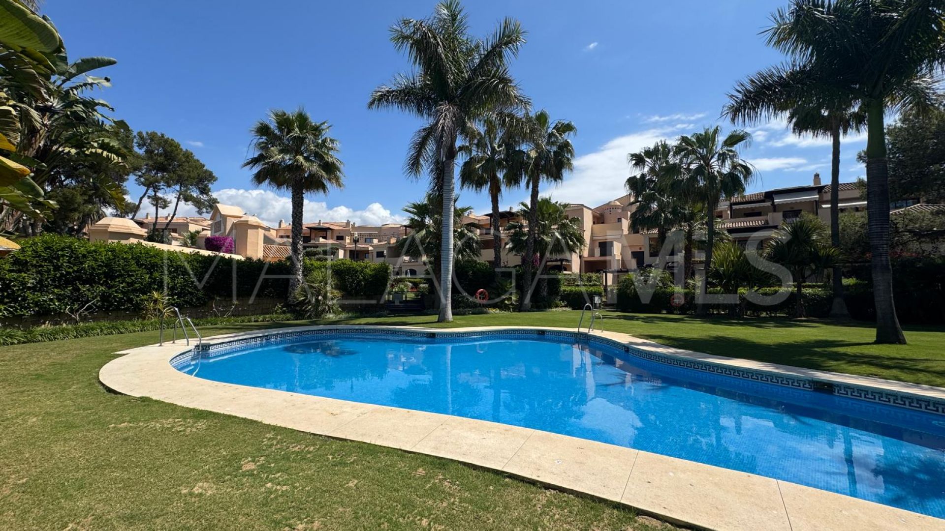 For sale apartment in Las Mimosas