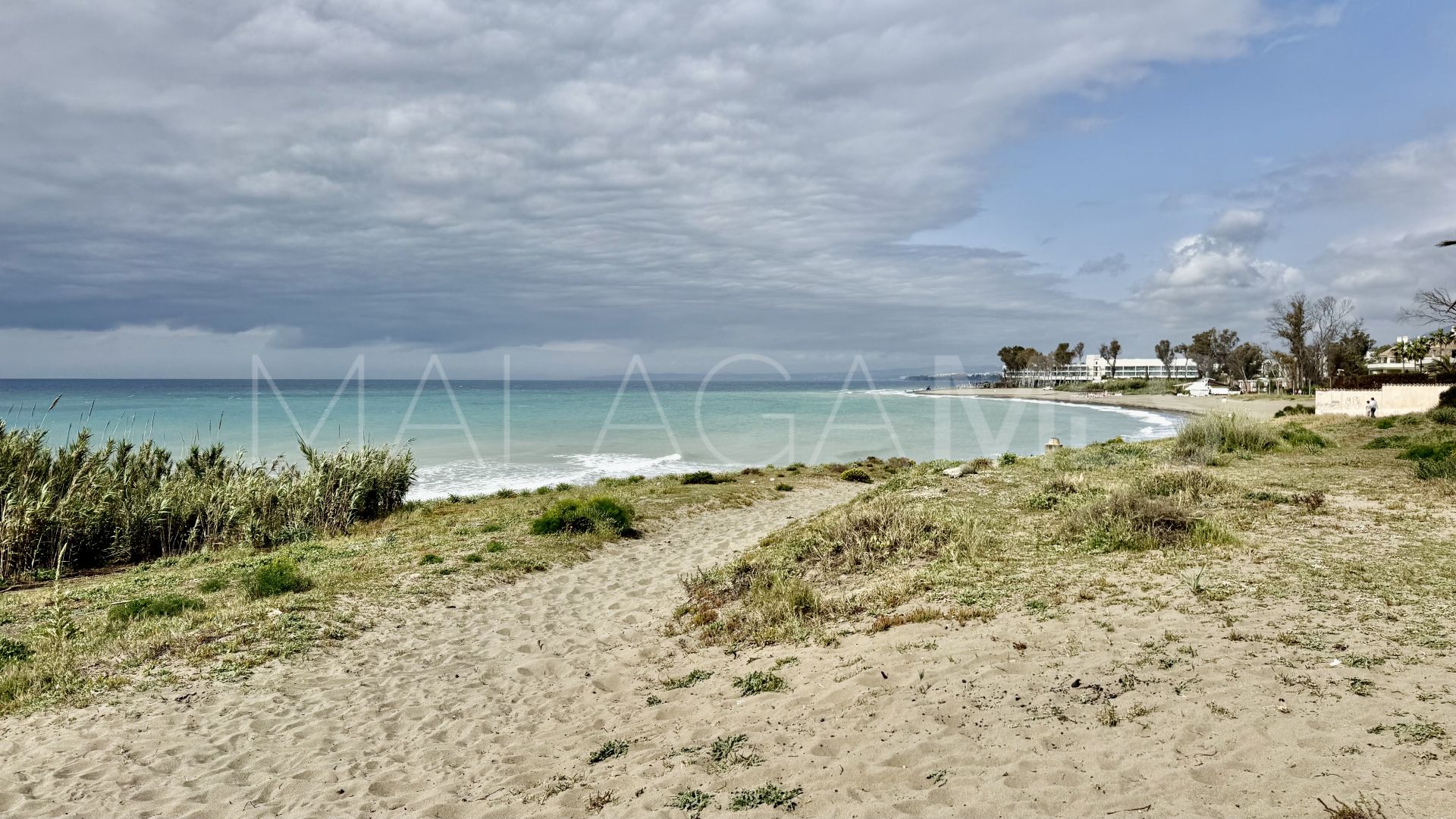 Villa for sale in Cancelada