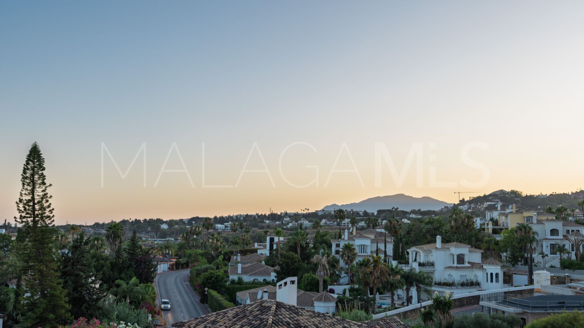 Villa for sale in Haza del Conde