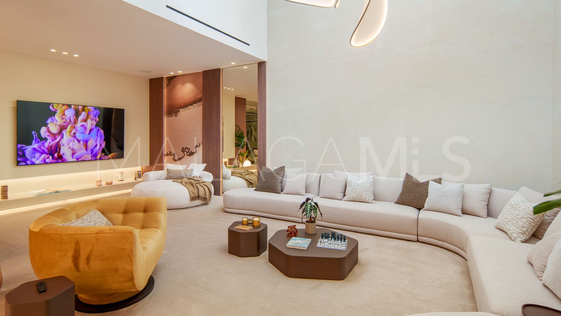 Villa for sale in Las Brisas
