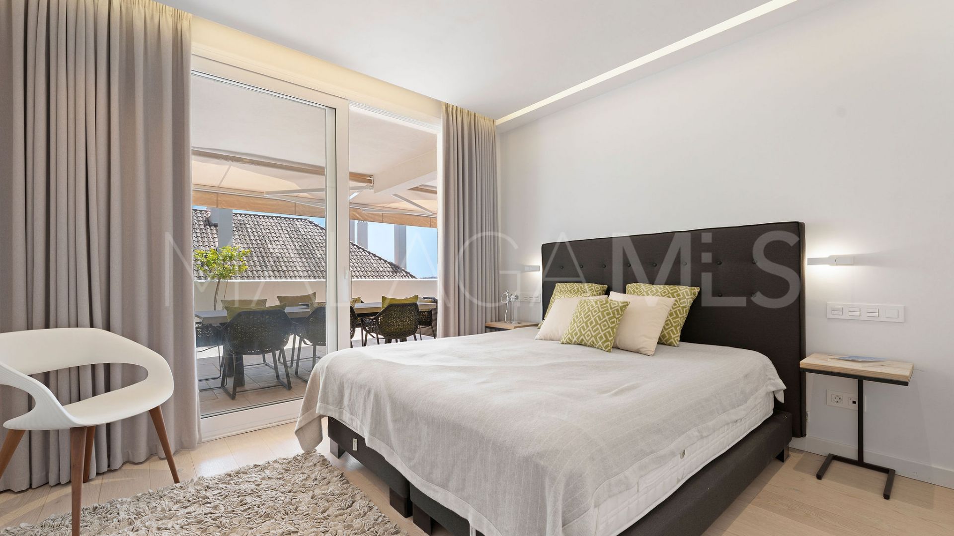 For sale apartment with 4 bedrooms in Aloha Hill Club