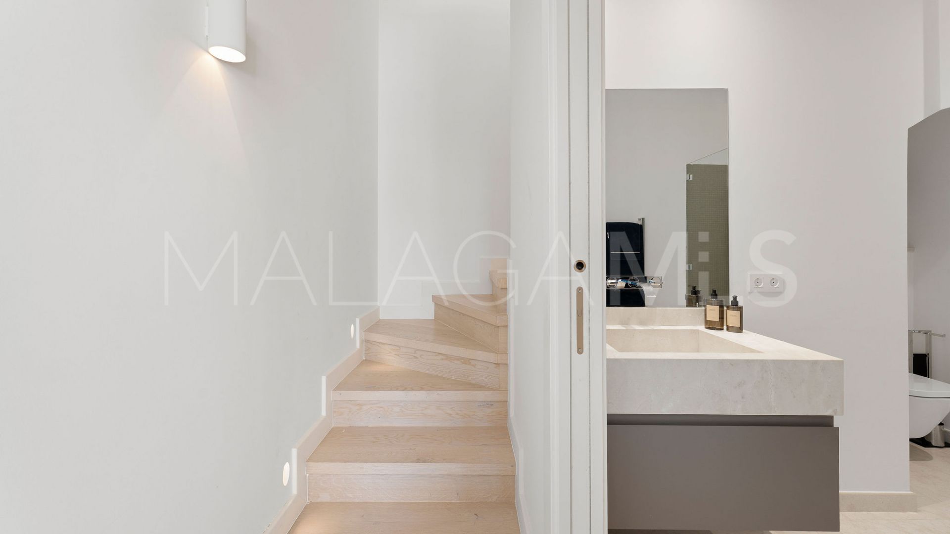 For sale apartment with 4 bedrooms in Aloha Hill Club