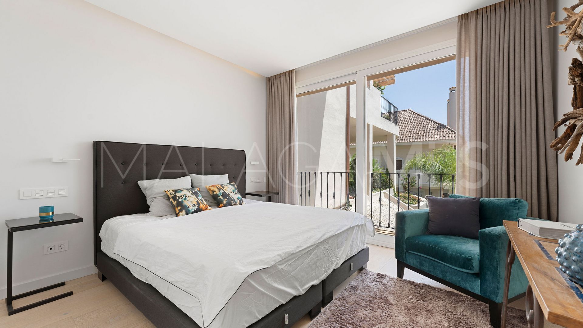 For sale apartment with 4 bedrooms in Aloha Hill Club