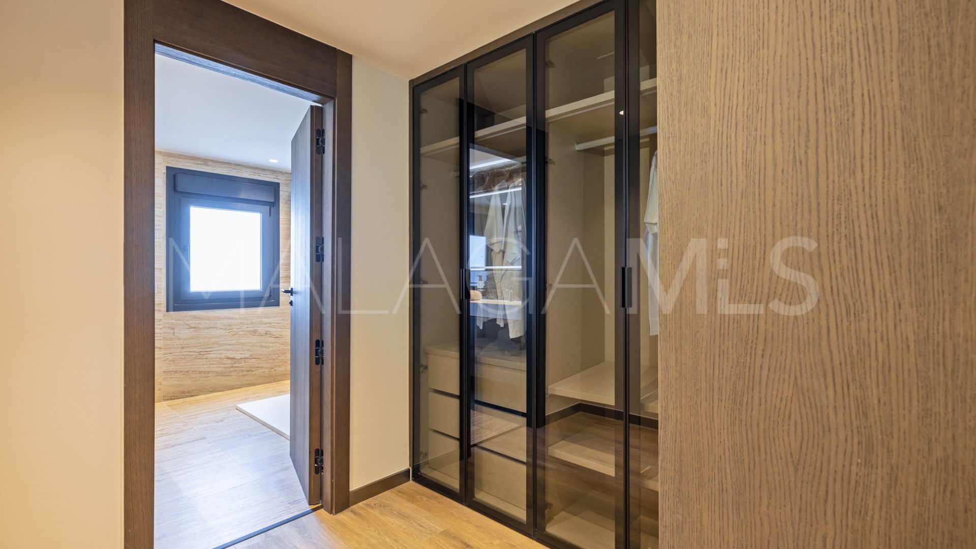 Wohnung for sale in Marbella - Puerto Banus