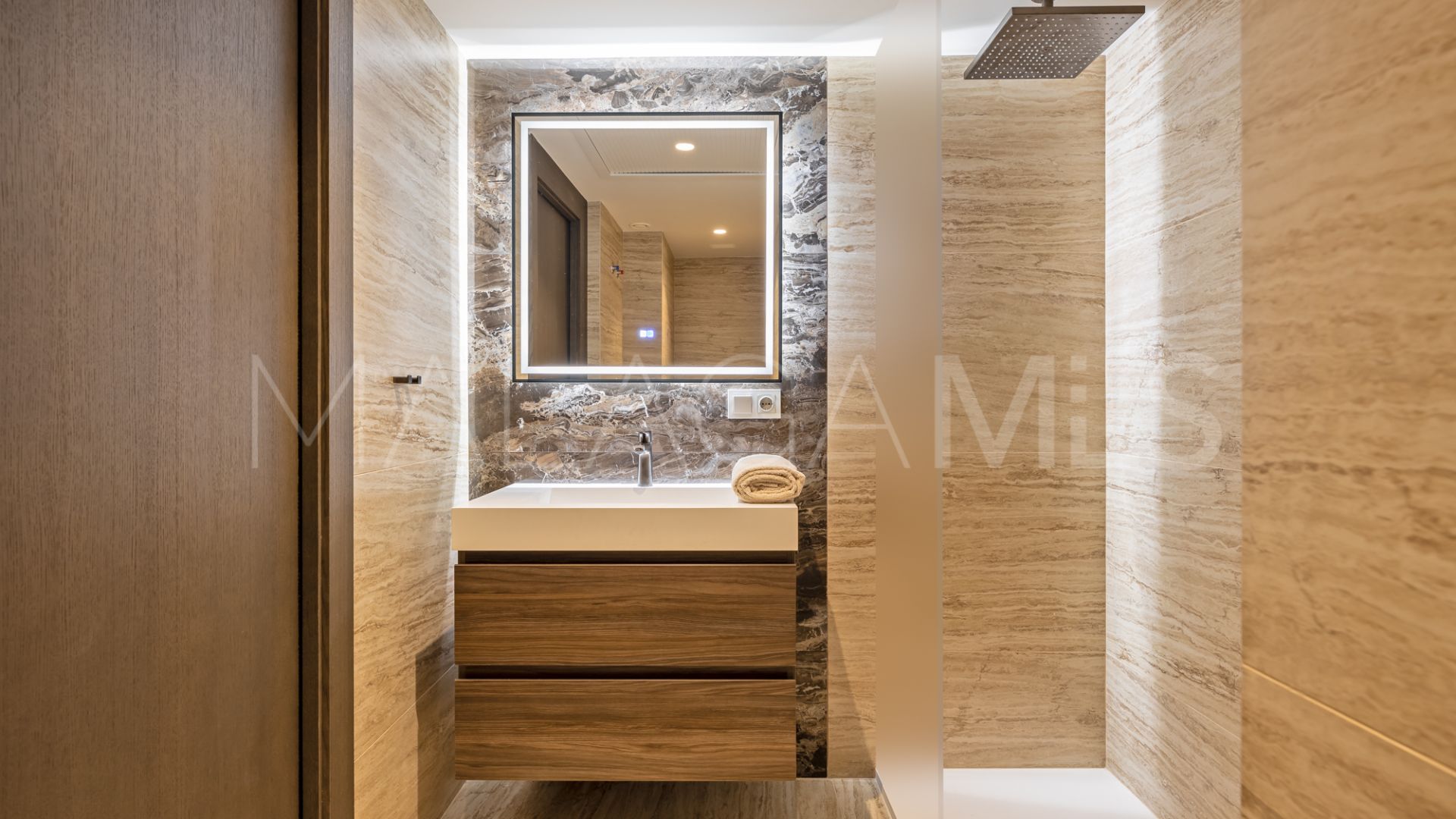 Wohnung for sale in Marbella - Puerto Banus