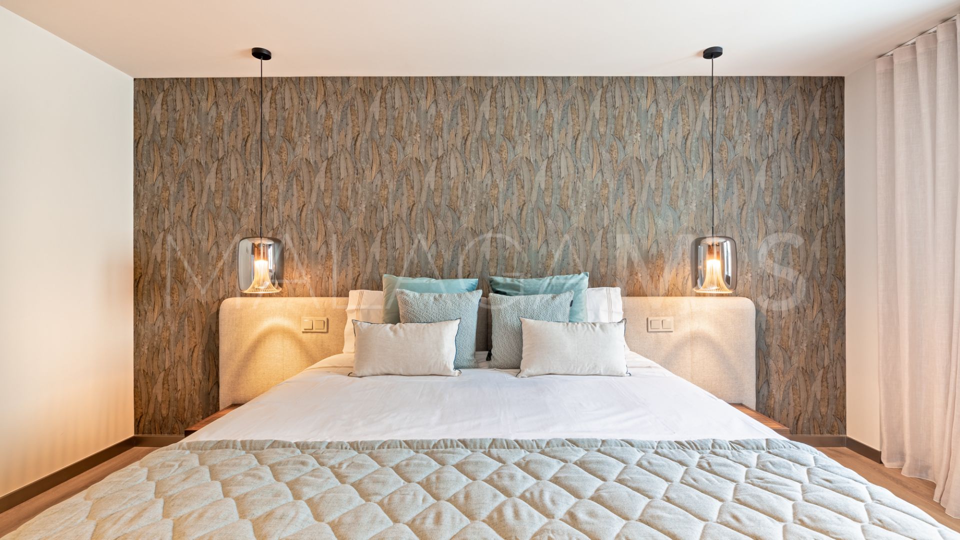 Wohnung for sale in Marbella - Puerto Banus