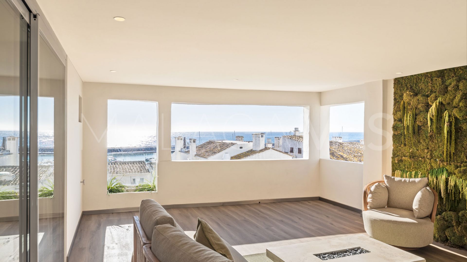 Wohnung for sale in Marbella - Puerto Banus