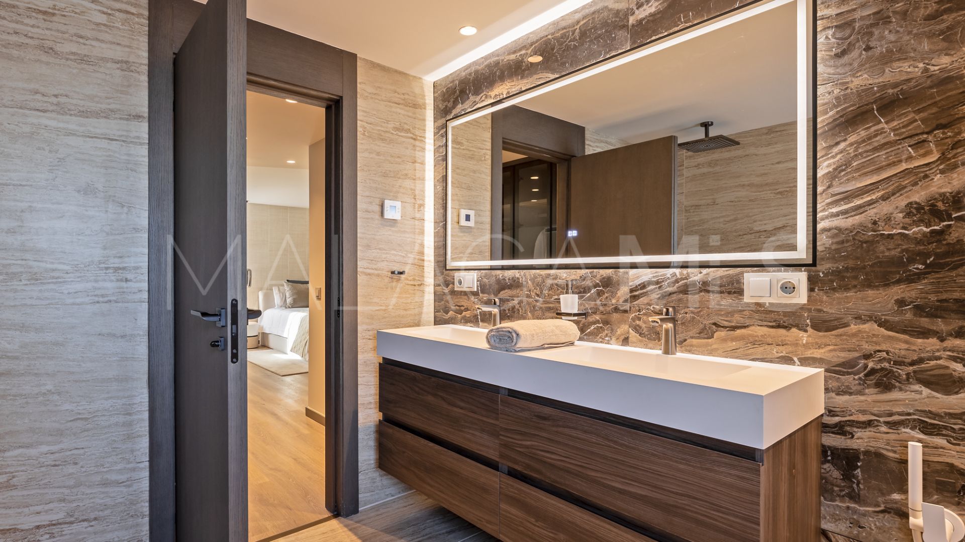 Wohnung for sale in Marbella - Puerto Banus